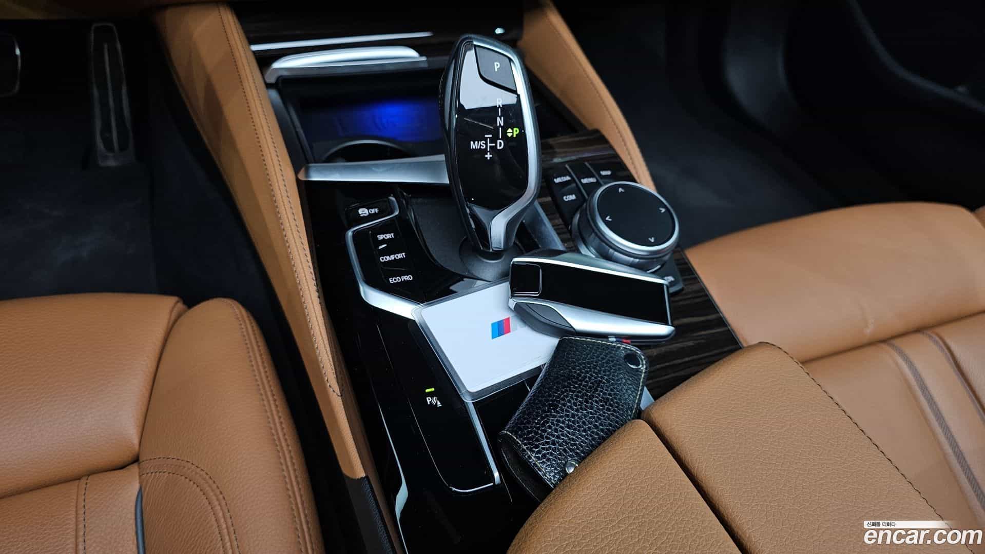 5-Series BMW 2022.2-INNER-009