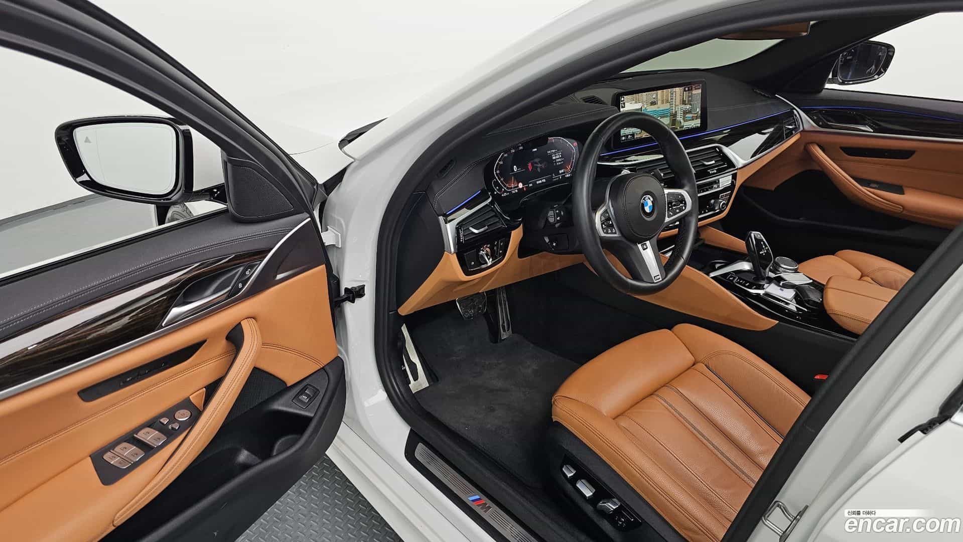 5-Series BMW 2022.2-INNER-010
