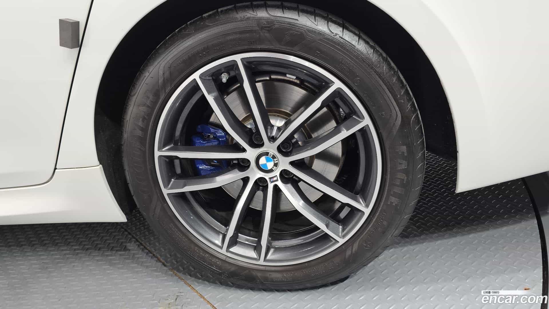 5-Series BMW 2022.2-OUTER-031