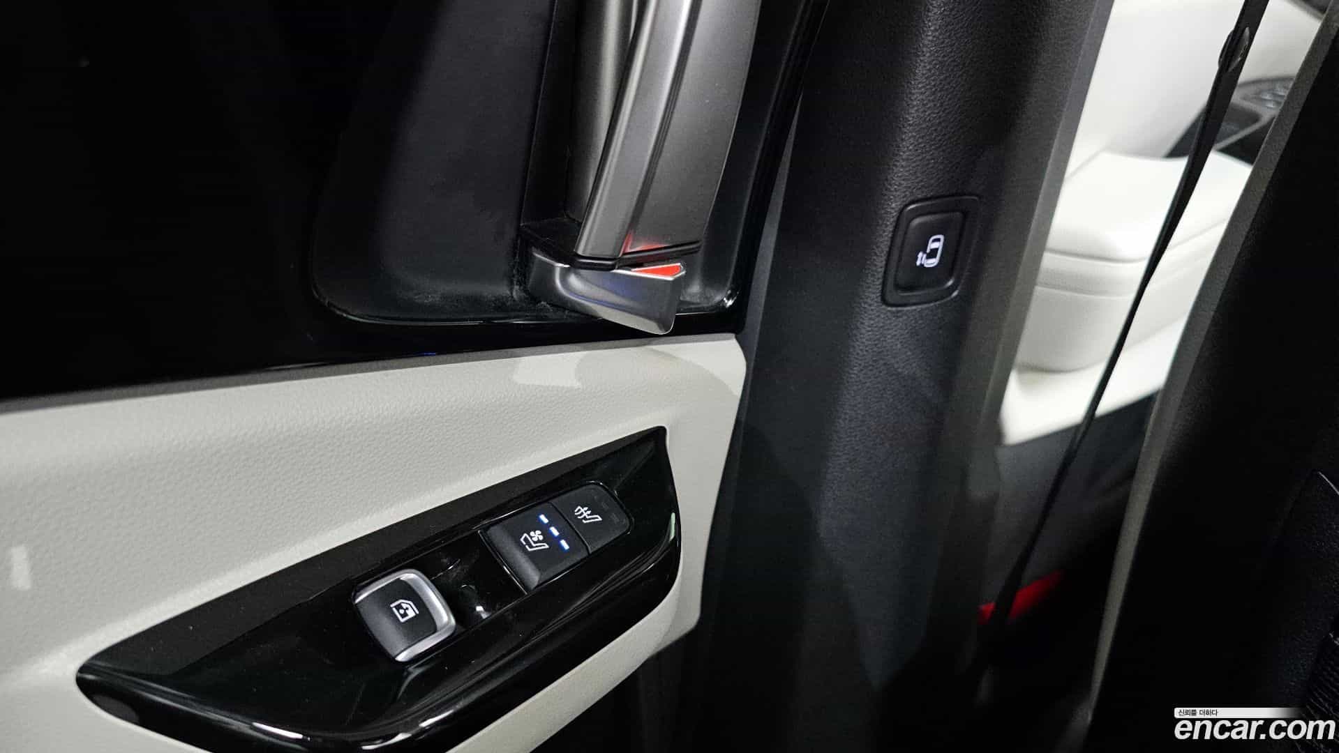 Canival Kia 2022.9-OPTION-021