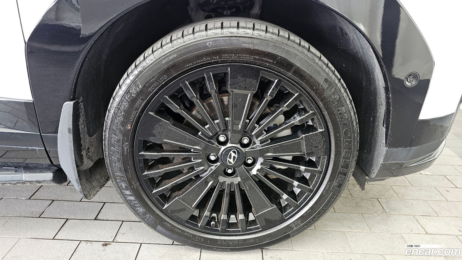 Main__Slider__Photo:Santafe Hyundai 2024.11-20