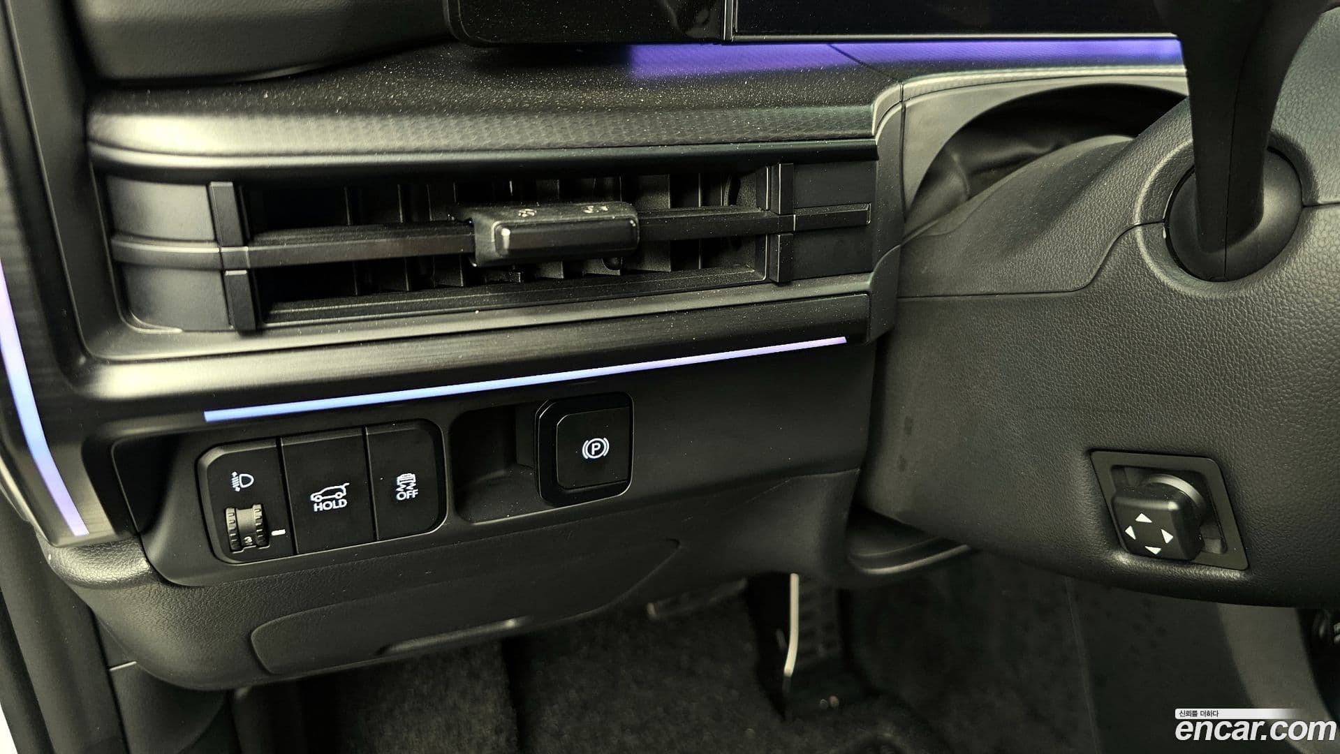 Main__Slider__Photo:Santafe Hyundai 2024.11-26