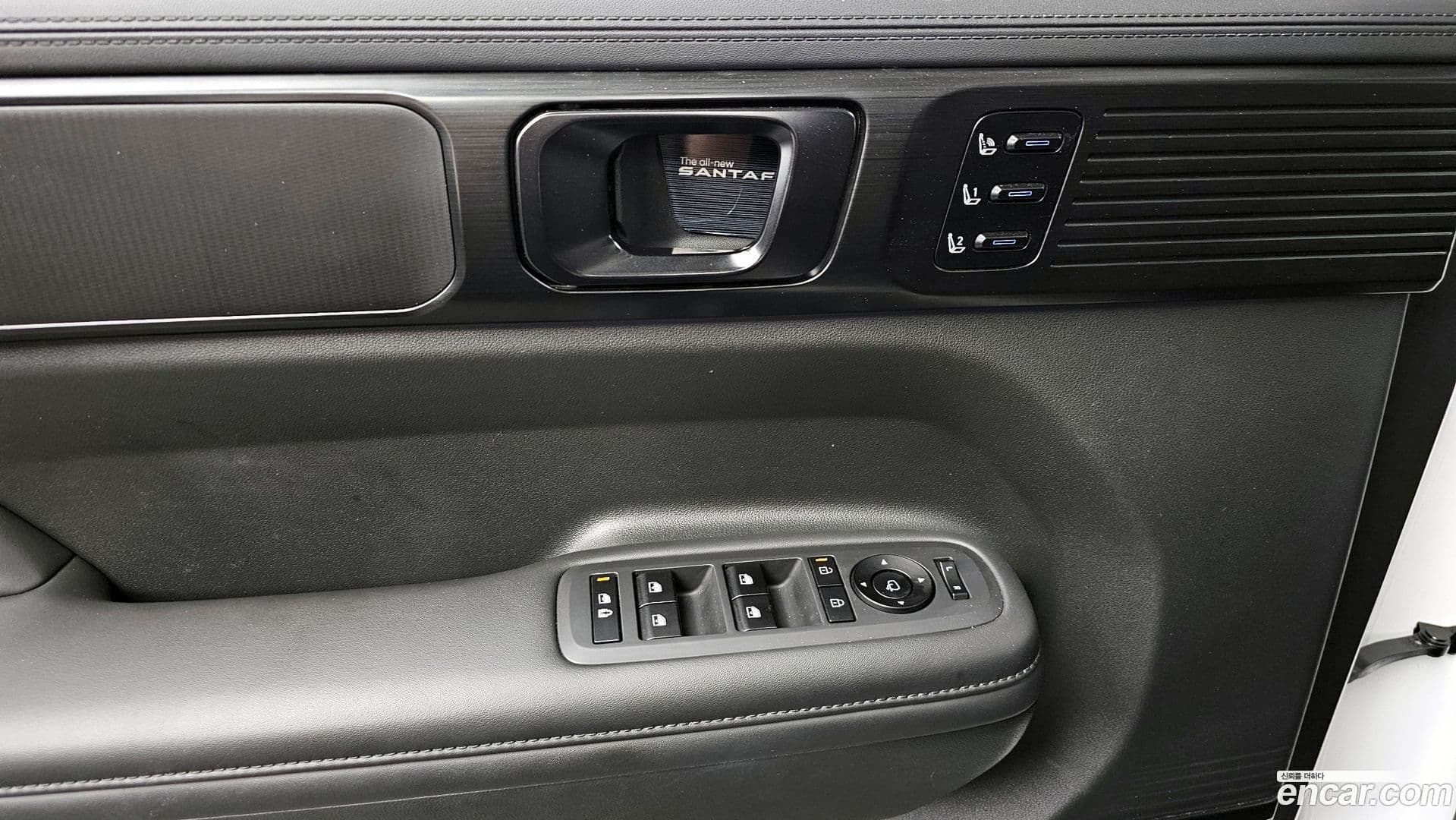 Main__Slider__Photo:Santafe Hyundai 2024.11-27