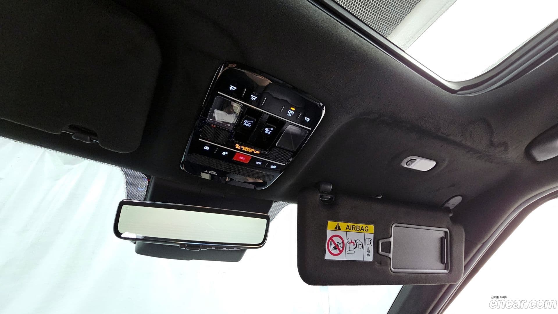 Main__Slider__Photo:Santafe Hyundai 2024.11-29