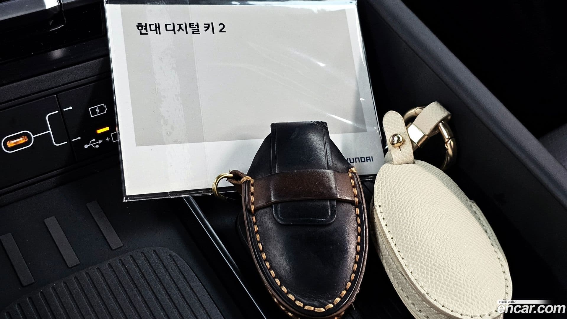 Main__Slider__Photo:Santafe Hyundai 2024.11-30