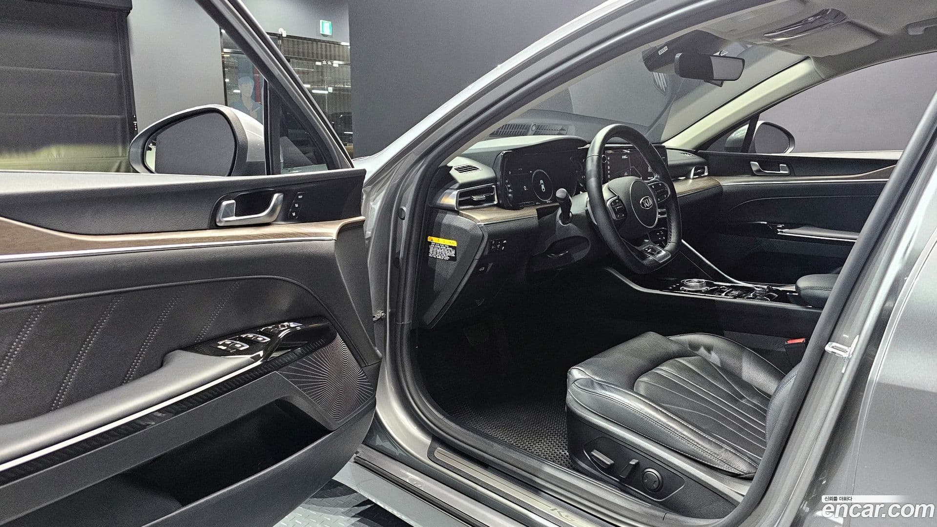Main__Slider__Photo:K5 Kia 2020.0-9