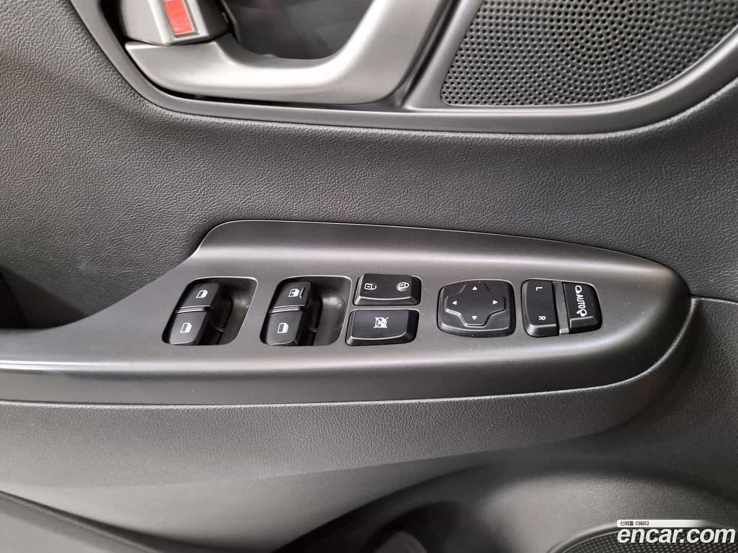 Kona Hyundai 2020.6-OPTION-021