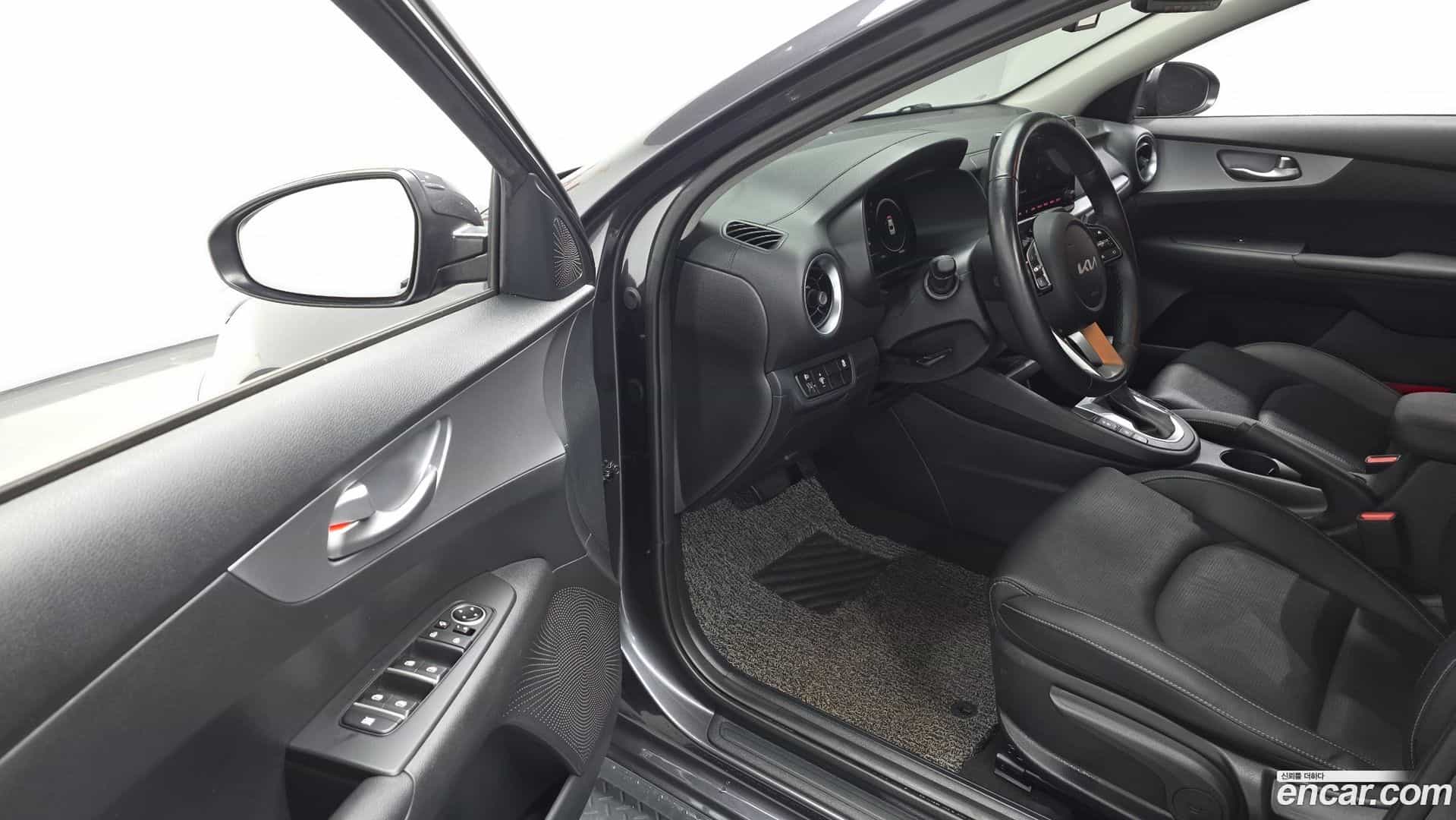 K3 Kia 2022.0-INNER-010