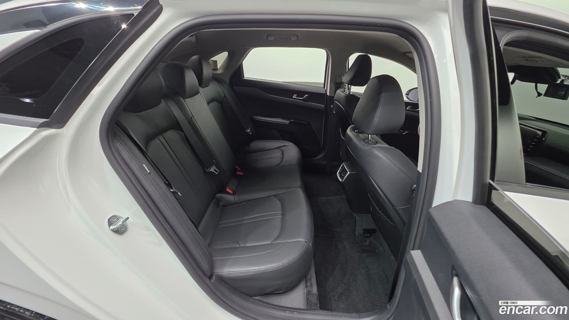 Main__Slider__Photo:K5 Kia 2022.9-17