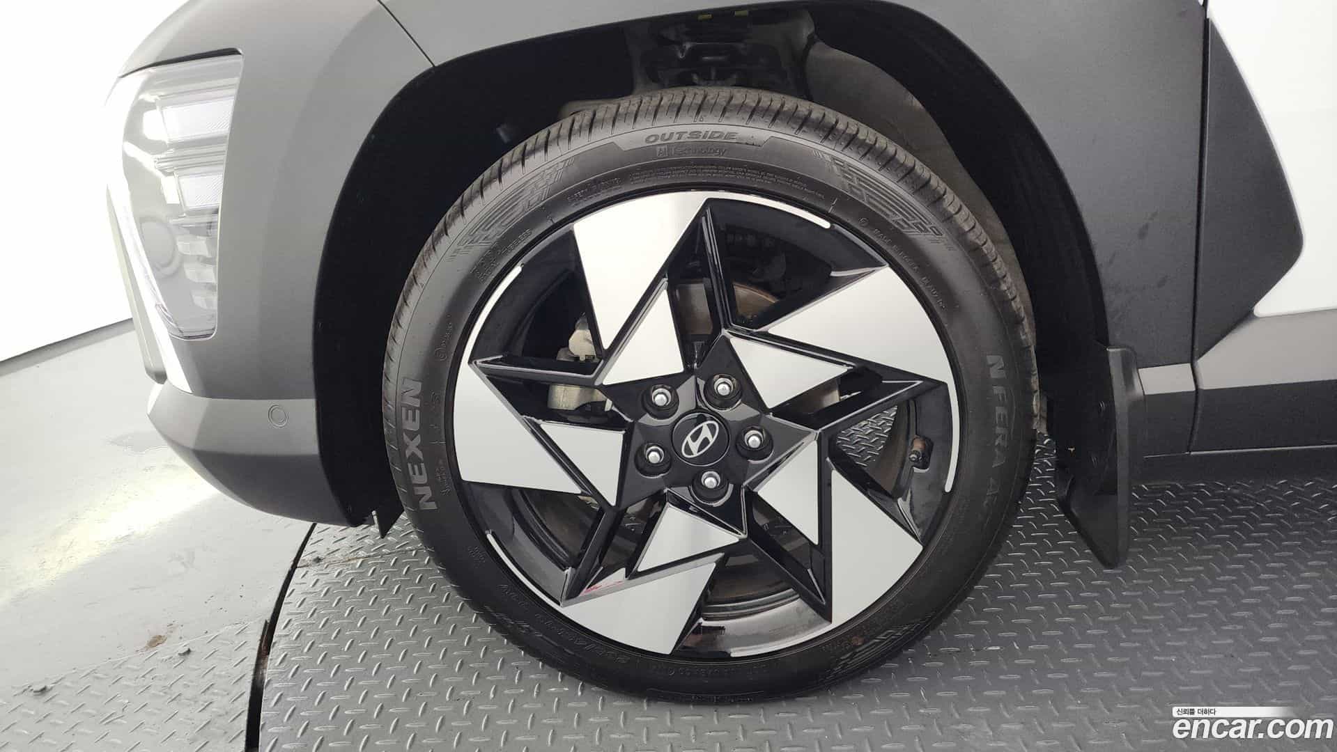 Kona Hyundai 2024.3-OUTER-005