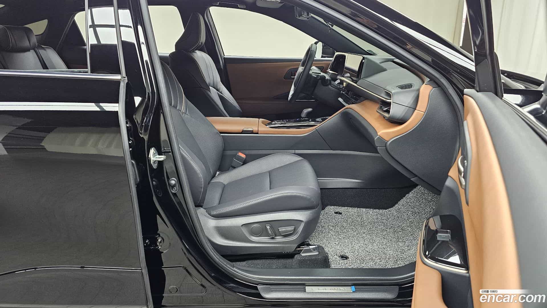 Crown Toyota 2025.4-OPTION-015