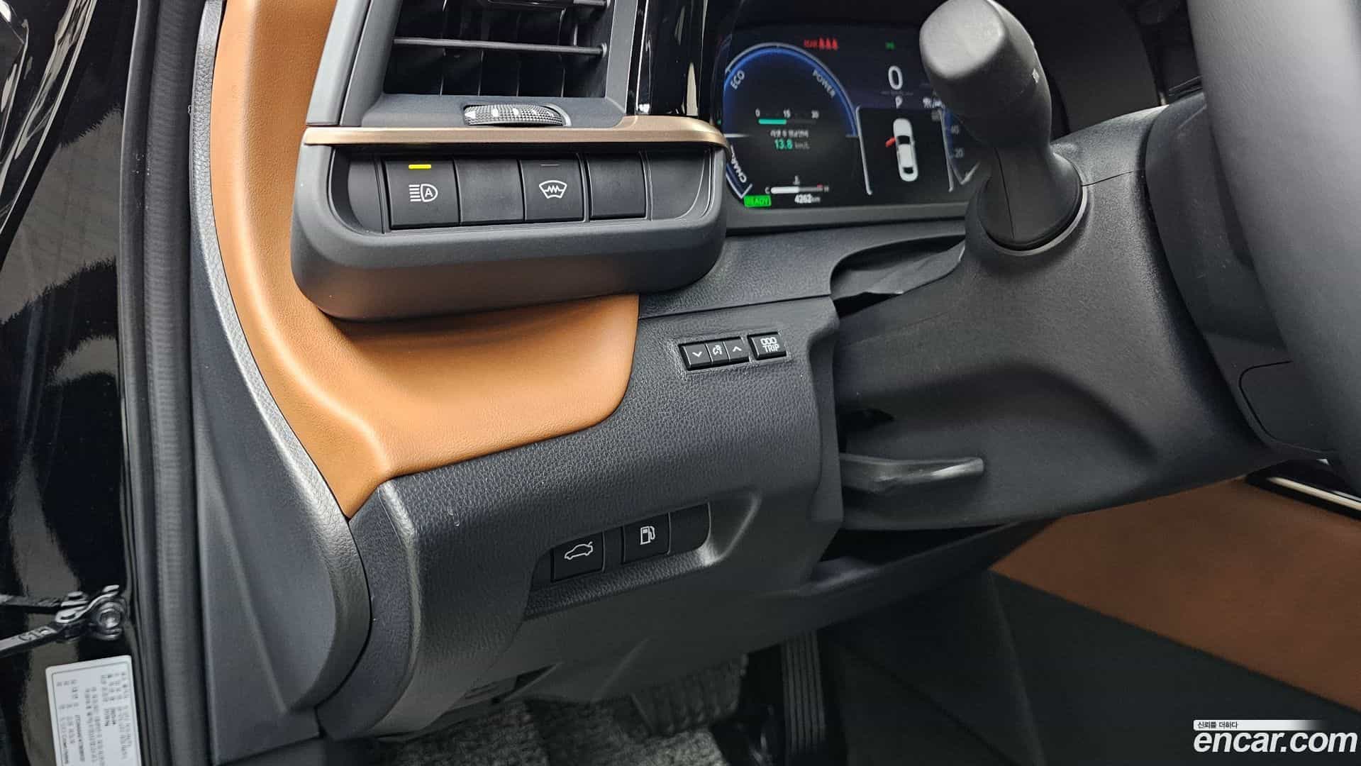 Crown Toyota 2025.4-INNER-036