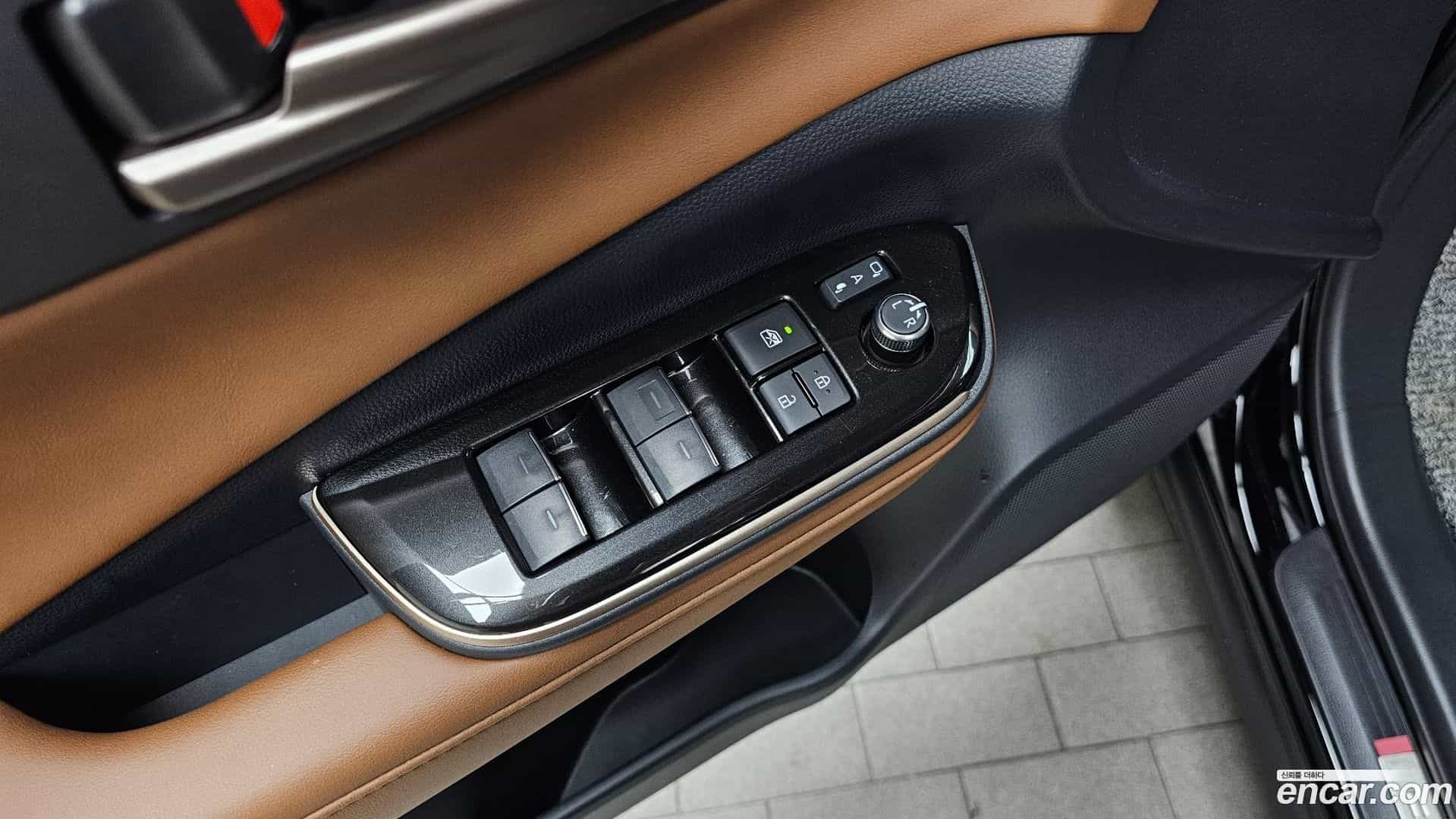 Crown Toyota 2025.4-OPTION-040