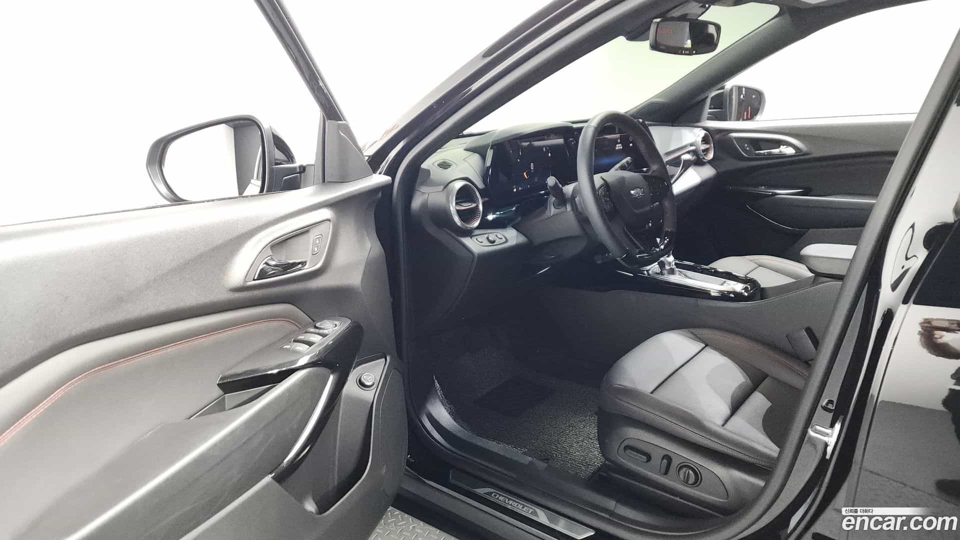 Trax Chevrolet 2025.2-INNER-010