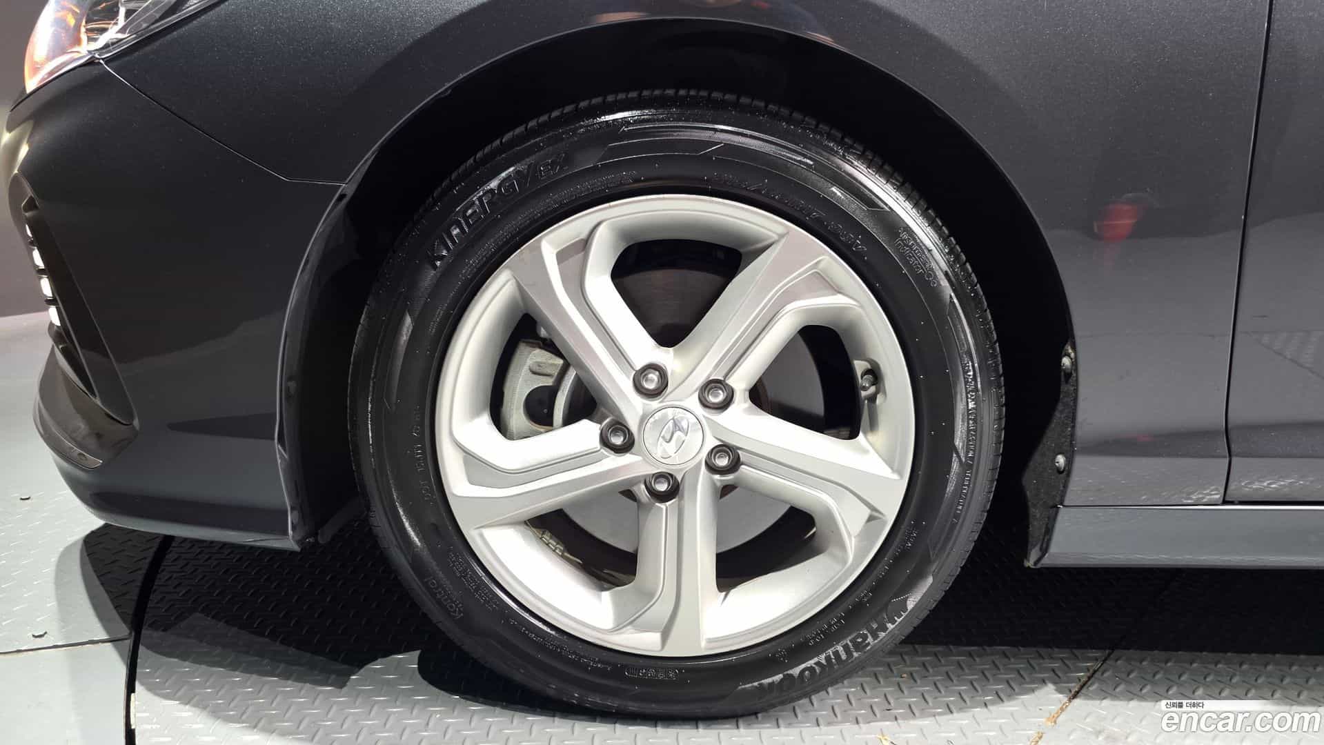 Sonata Hyundai 2018.10-OUTER-005