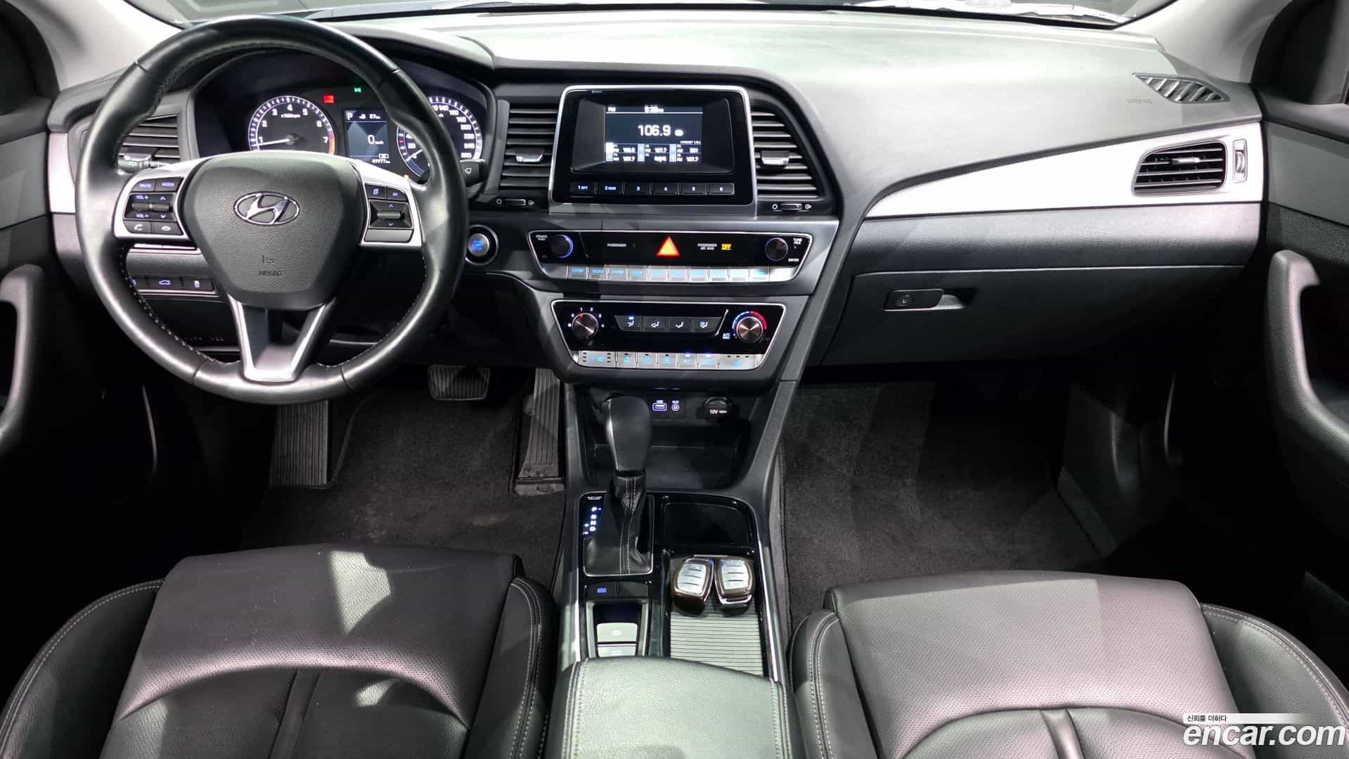 Sonata Hyundai 2018.10-INNER-010