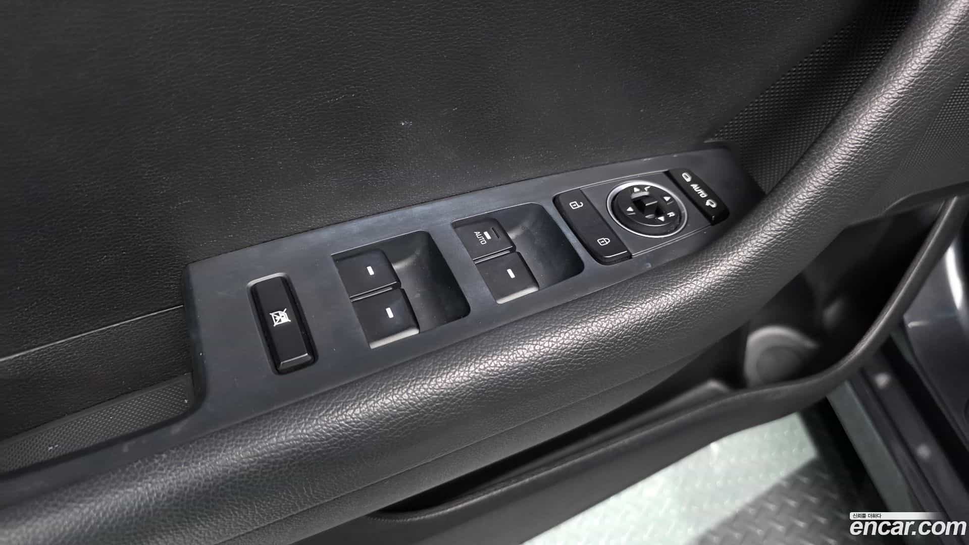 Sonata Hyundai 2018.10-OPTION-021