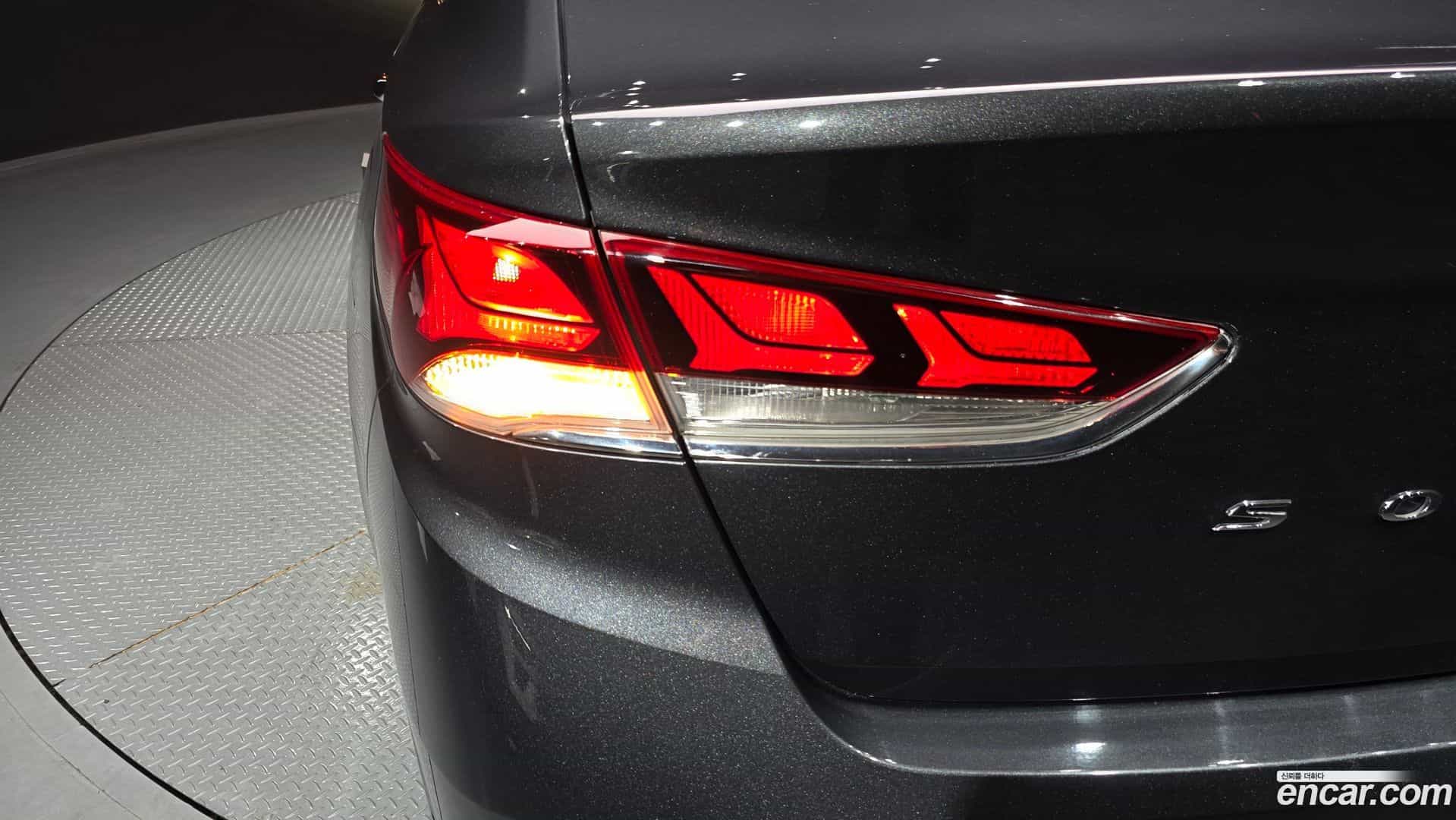 Sonata Hyundai 2018.10-OUTER-033