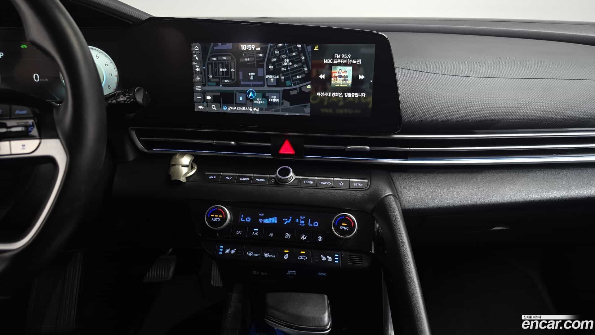 AVANTE Hyundai 2021.10-OPTION-018