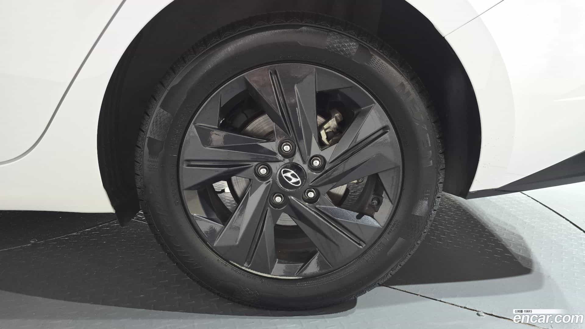 AVANTE Hyundai 2021.10-OUTER-031