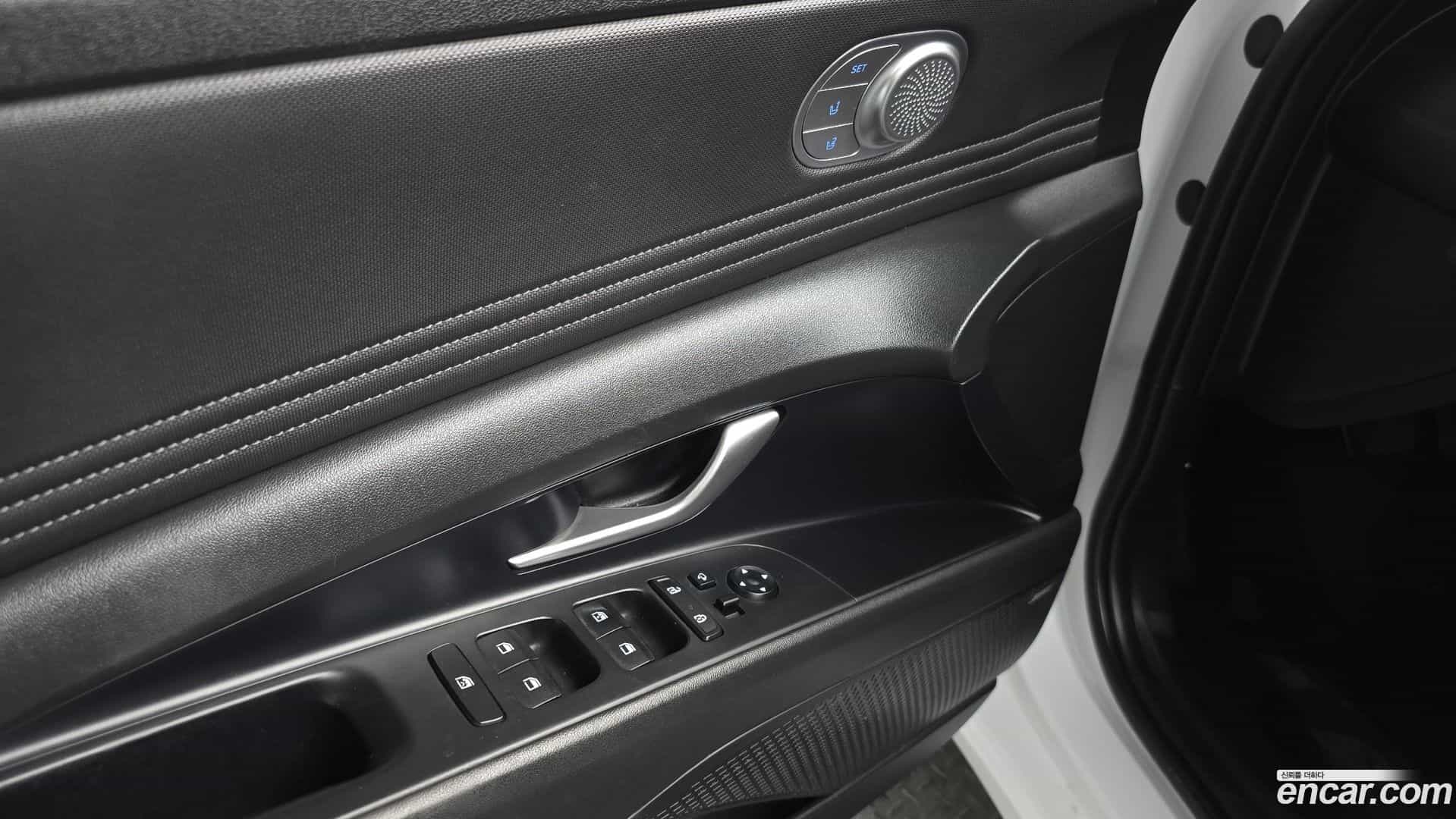 AVANTE Hyundai 2021.10-INNER-034