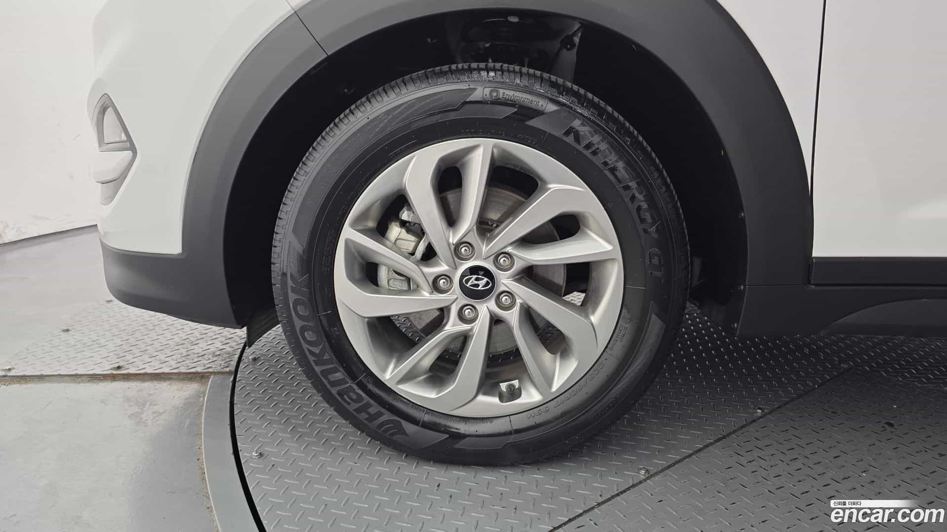 Tucson Hyundai 2016.9-OUTER-005