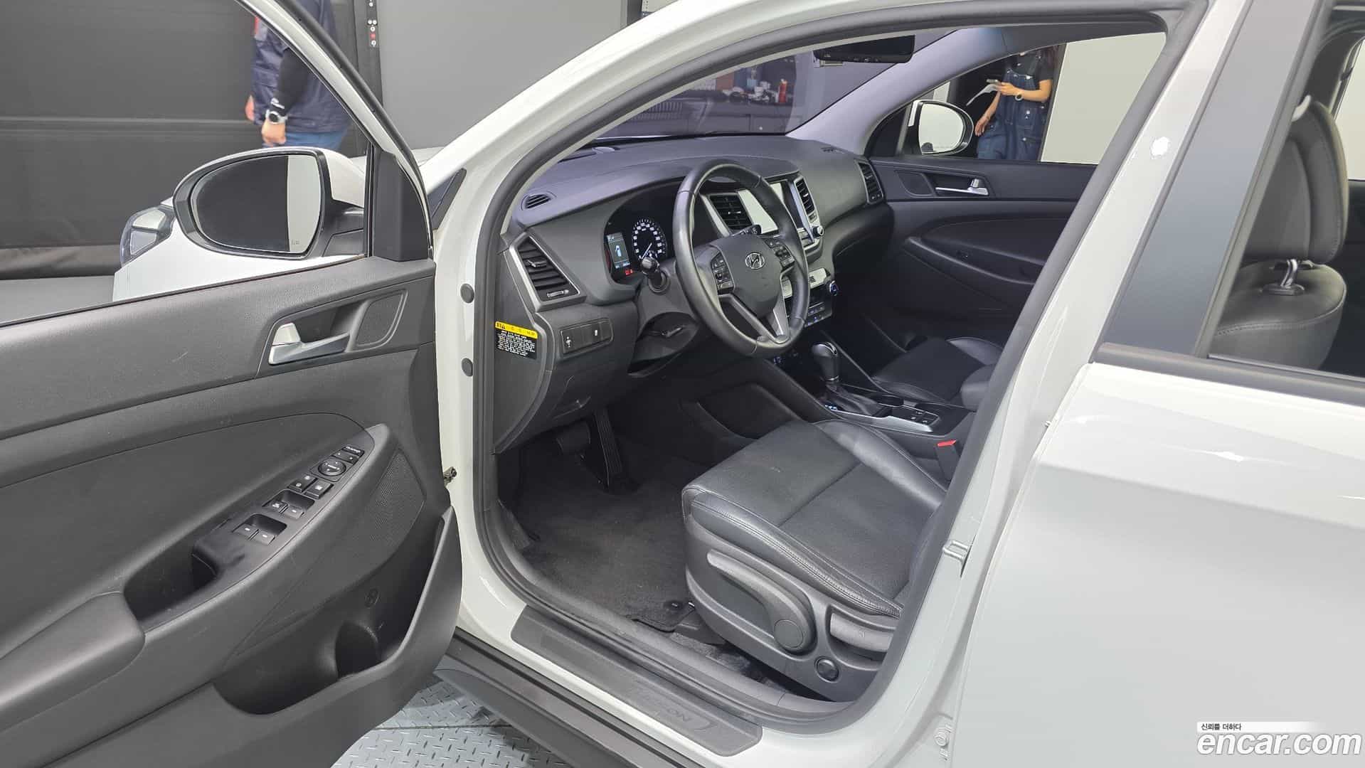 Tucson Hyundai 2016.9-INNER-010