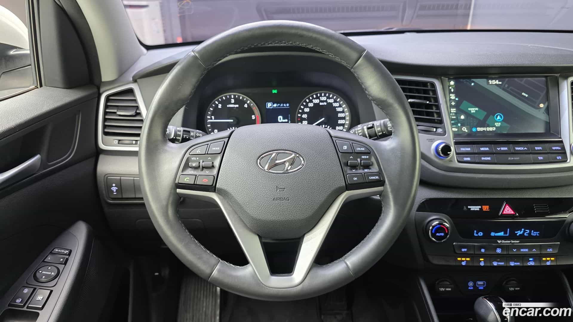 Tucson Hyundai 2016.9-OPTION-016
