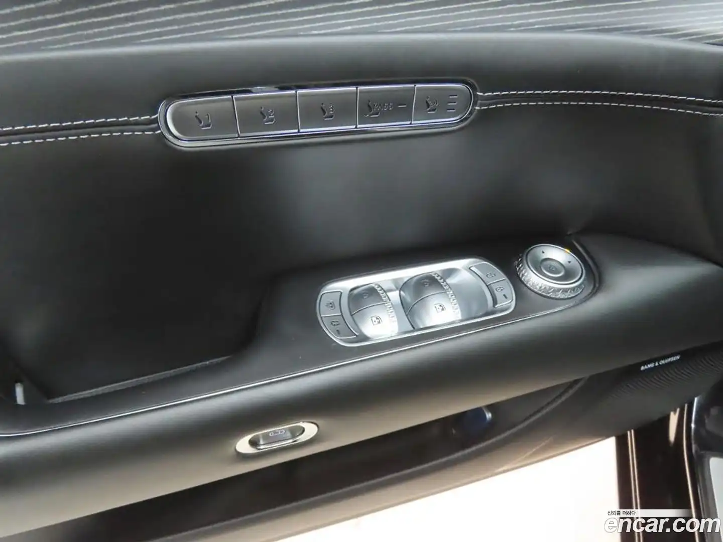G90 Genesis 2022.9-INNER-009