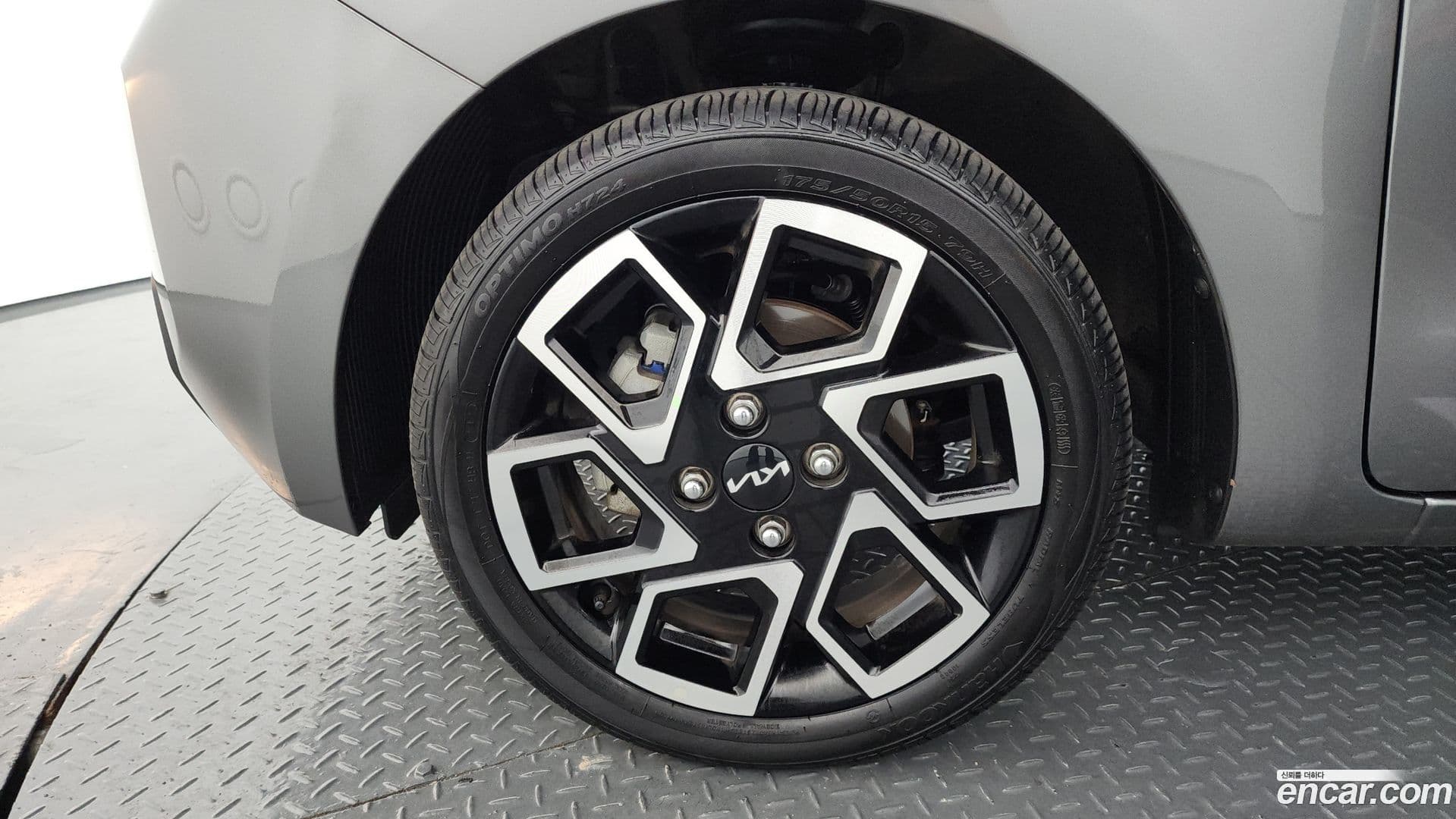 Main__Slider__Photo:RAY Kia 2023.3-4