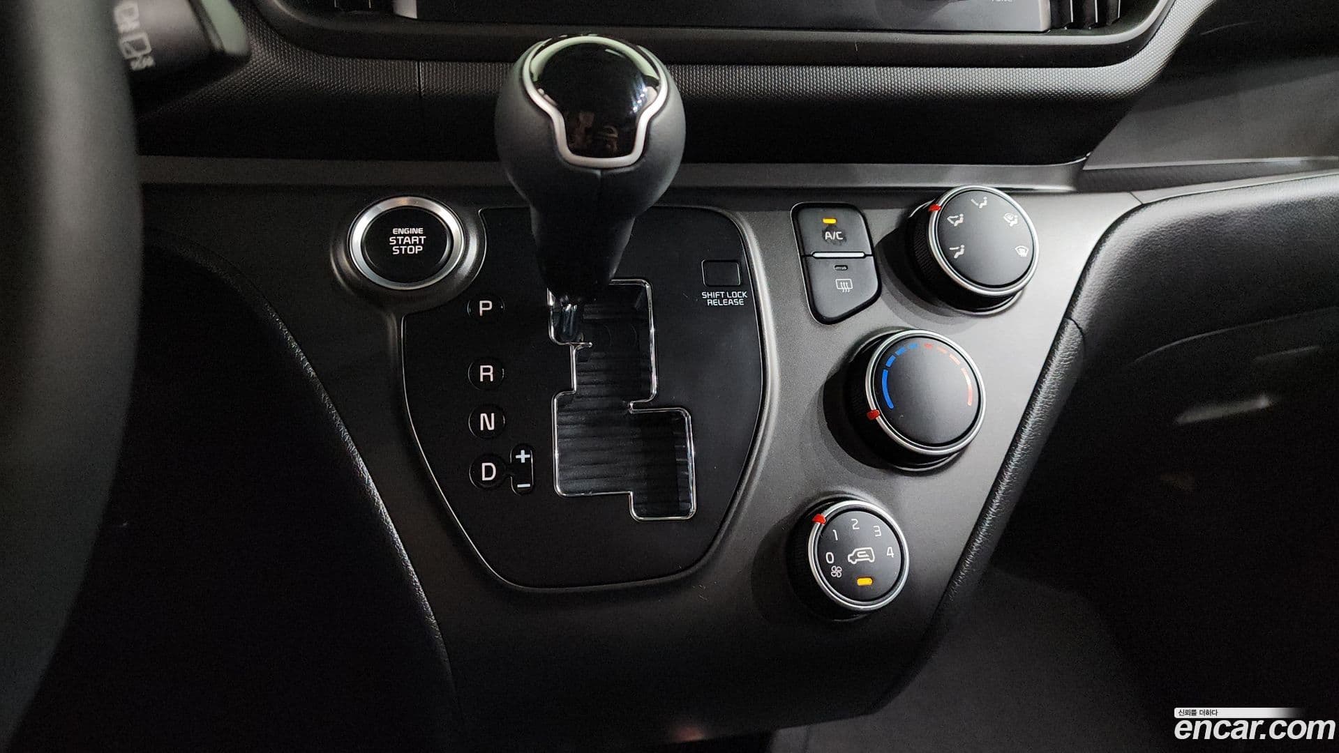 Main__Slider__Photo:RAY Kia 2023.3-8