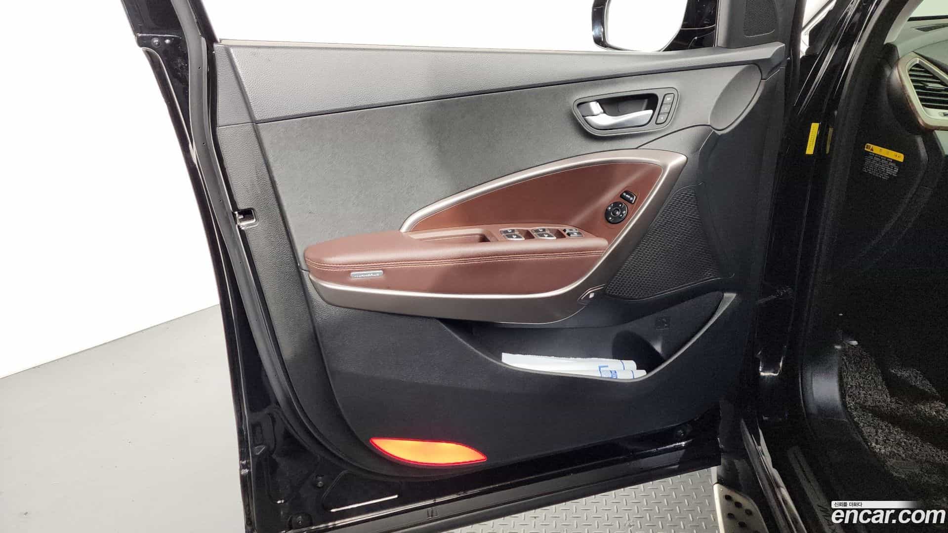 Maxcruz Hyundai 2017.6-INNER-034