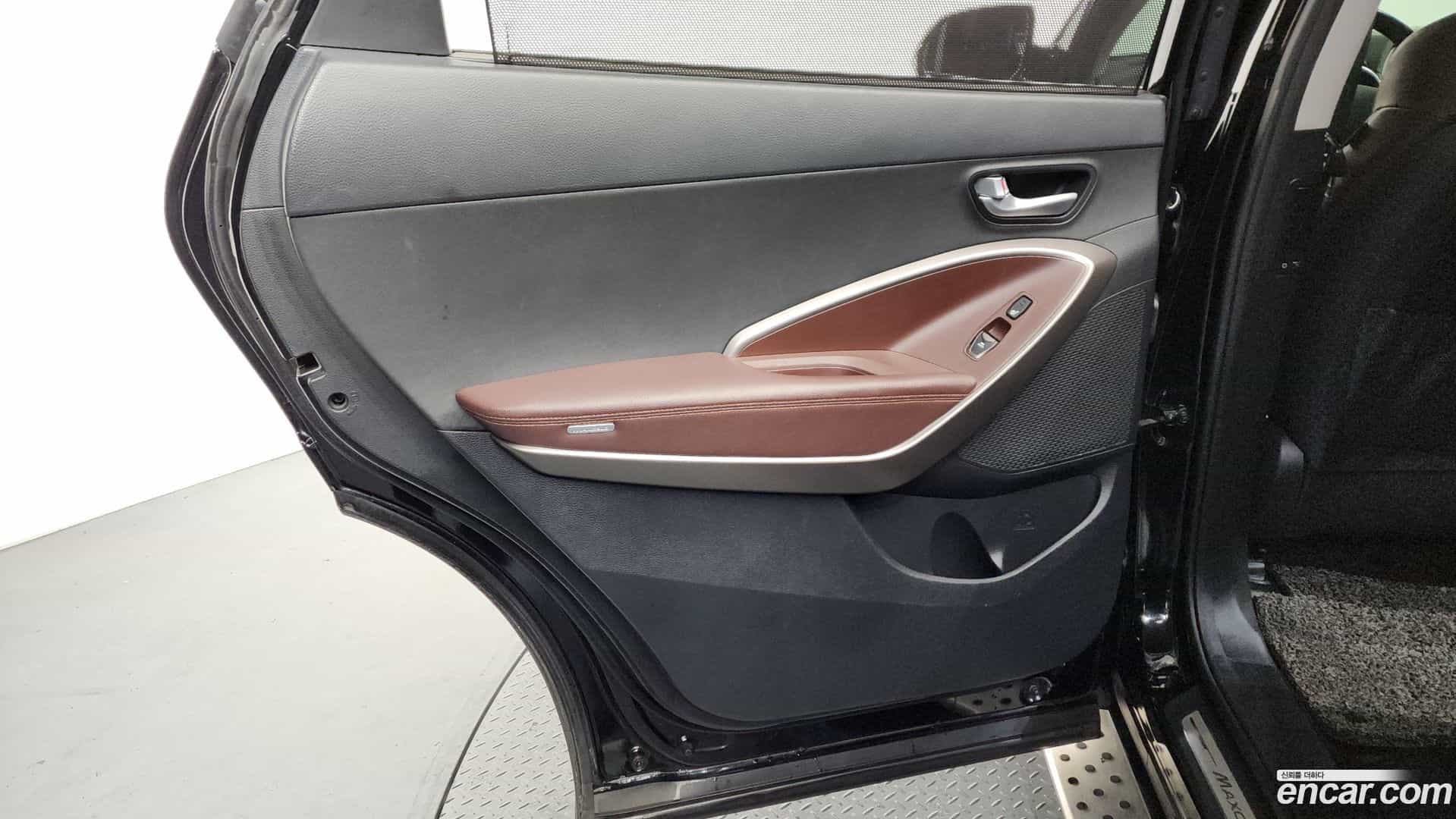 Maxcruz Hyundai 2017.6-INNER-035