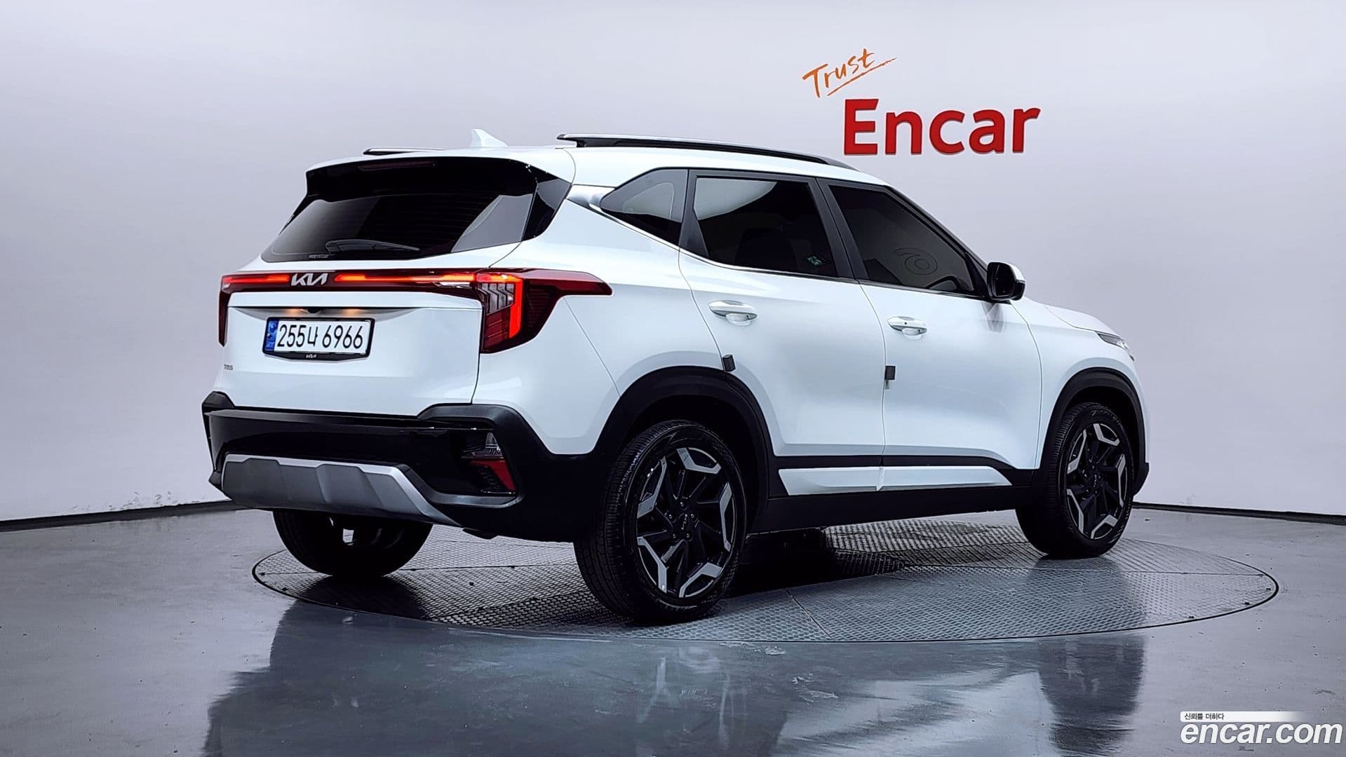 Main__Slider__Photo:Seltos Kia 2024.10-1