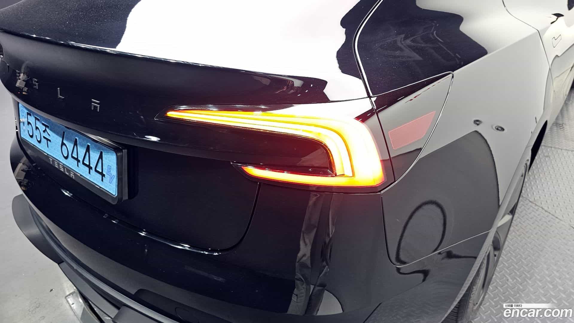 Model 3 Tesla 2024.6-OUTER-033
