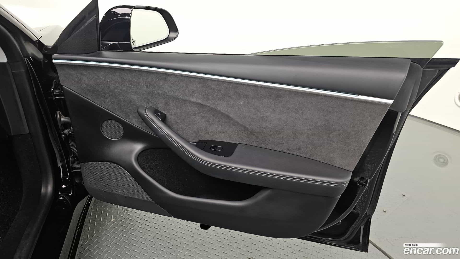 Model 3 Tesla 2024.6-INNER-034