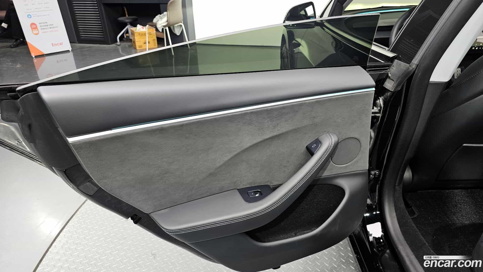 Model 3 Tesla 2024.6-INNER-035