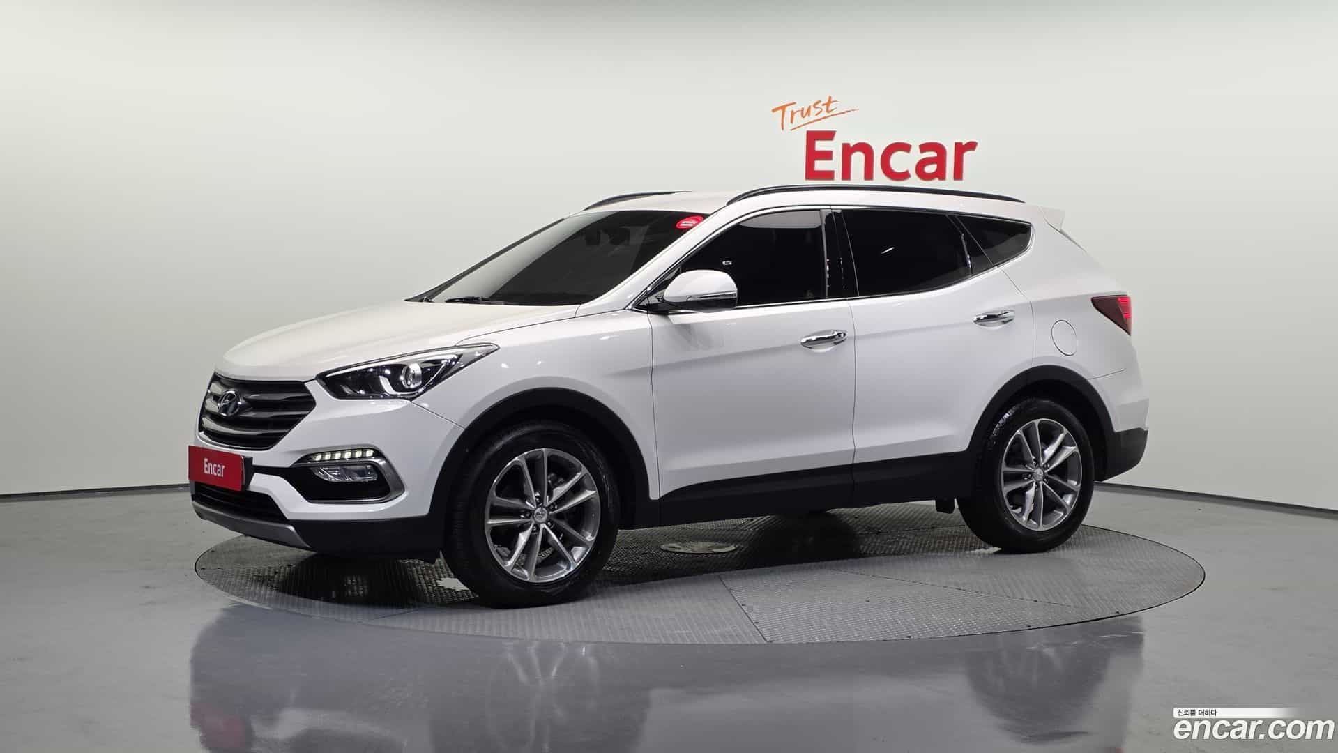 Santafe Hyundai 2016.9-OUTER-001