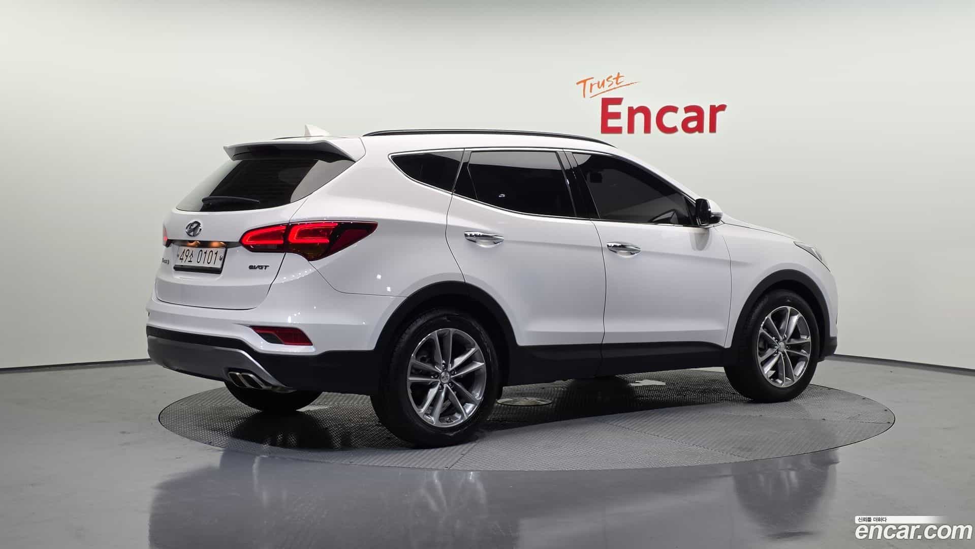 Santafe Hyundai 2016.9-OUTER-002
