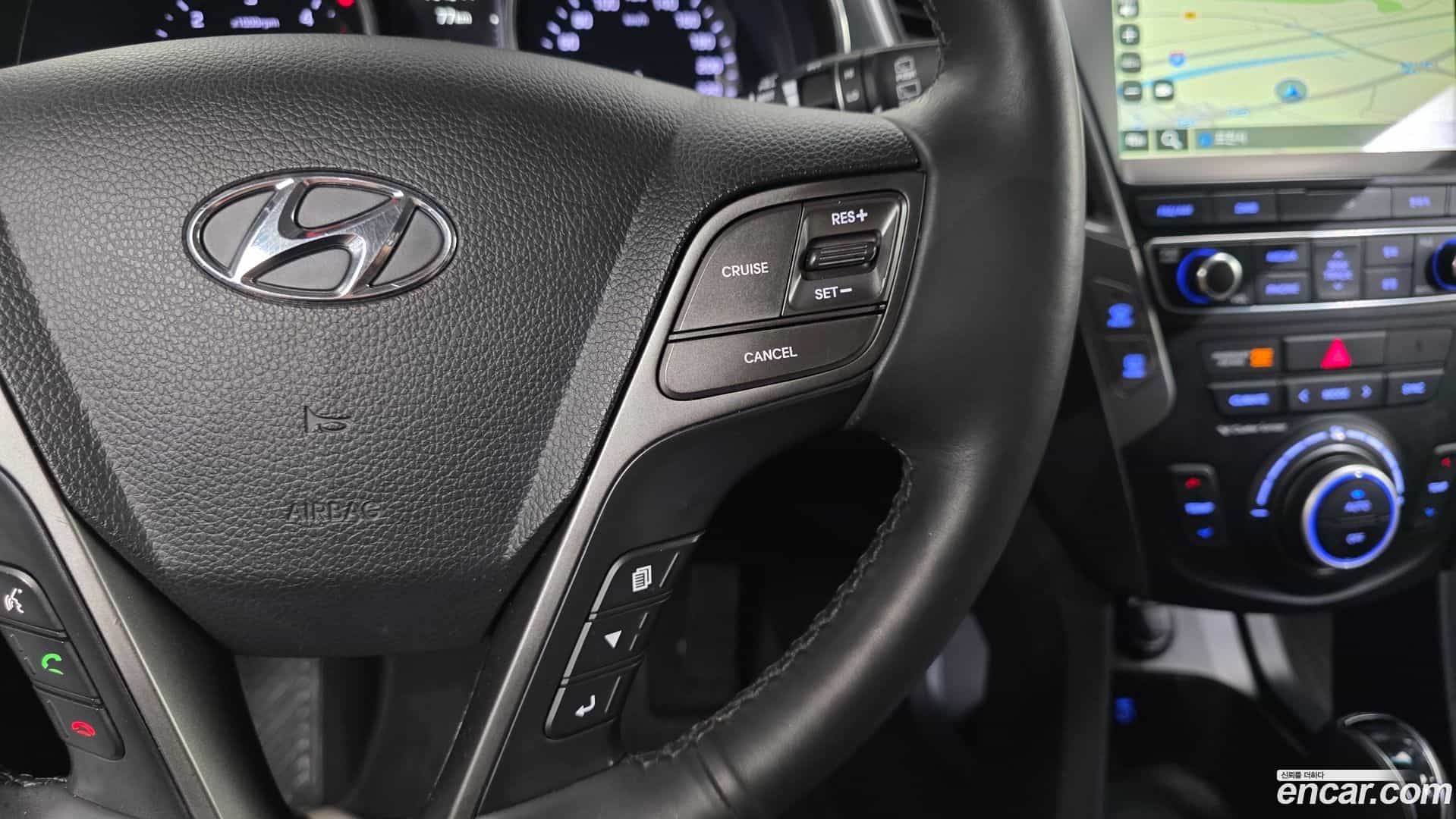 Santafe Hyundai 2016.9-OPTION-023