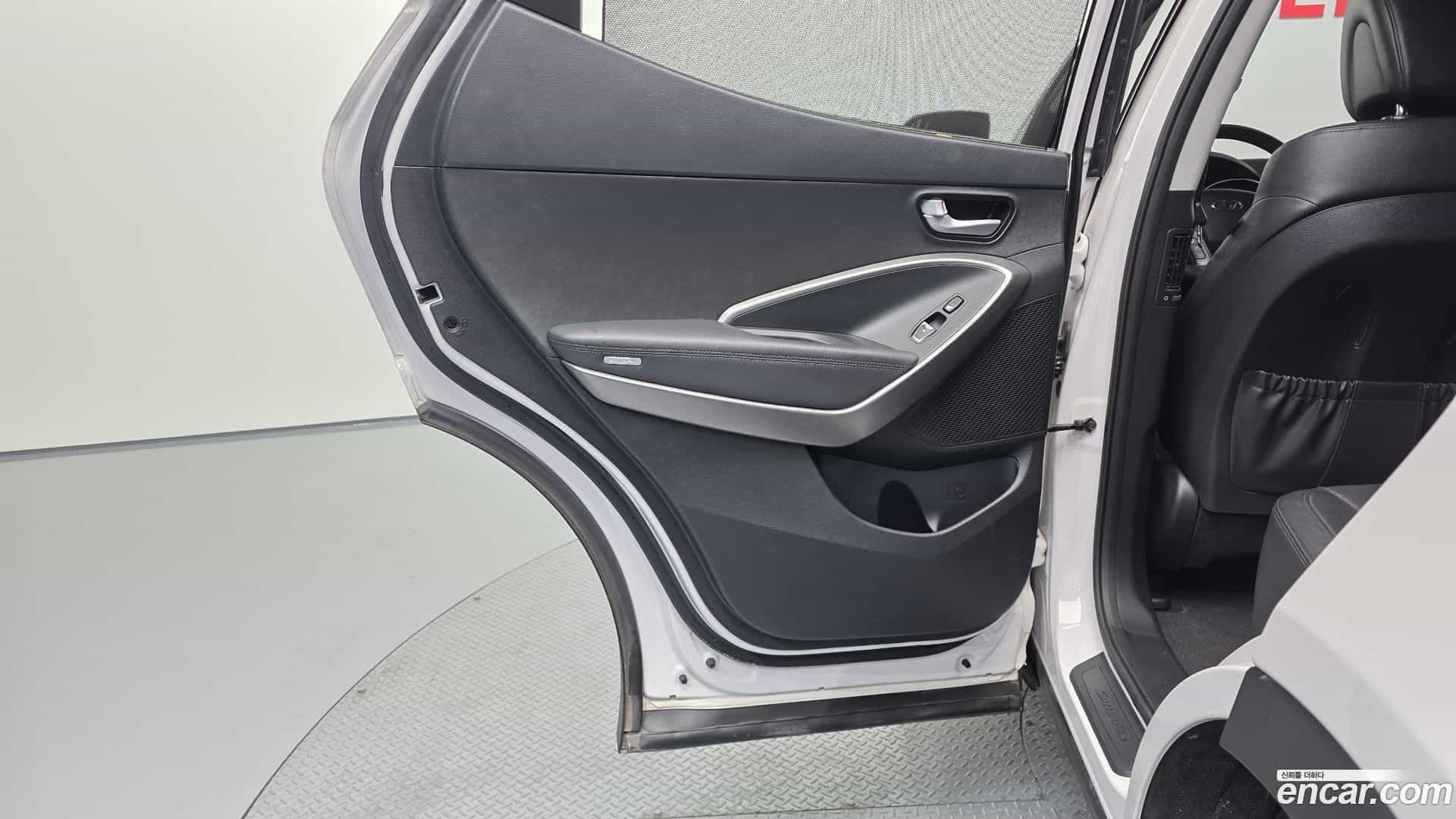 Santafe Hyundai 2016.9-INNER-035