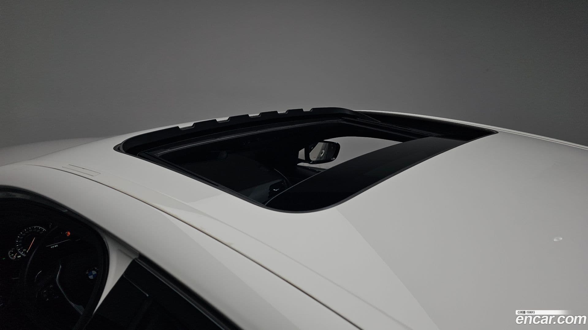 Main__Slider__Photo:5-Series BMW 2018.2-16