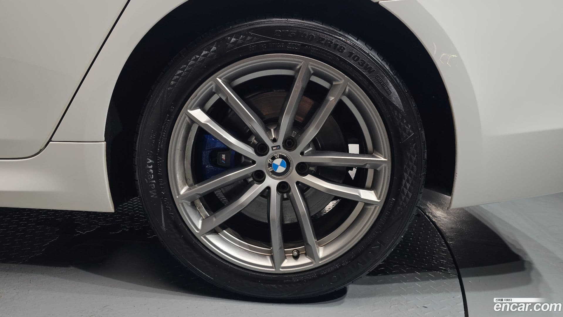 Main__Slider__Photo:5-Series BMW 2018.2-21
