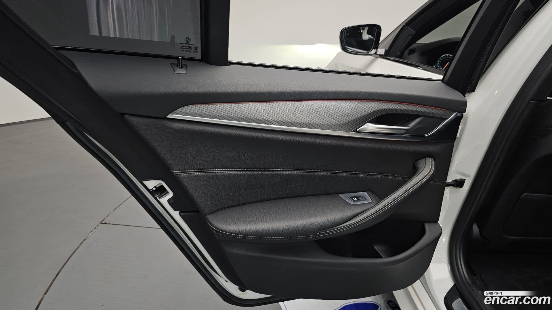 Main__Slider__Photo:5-Series BMW 2018.2-25
