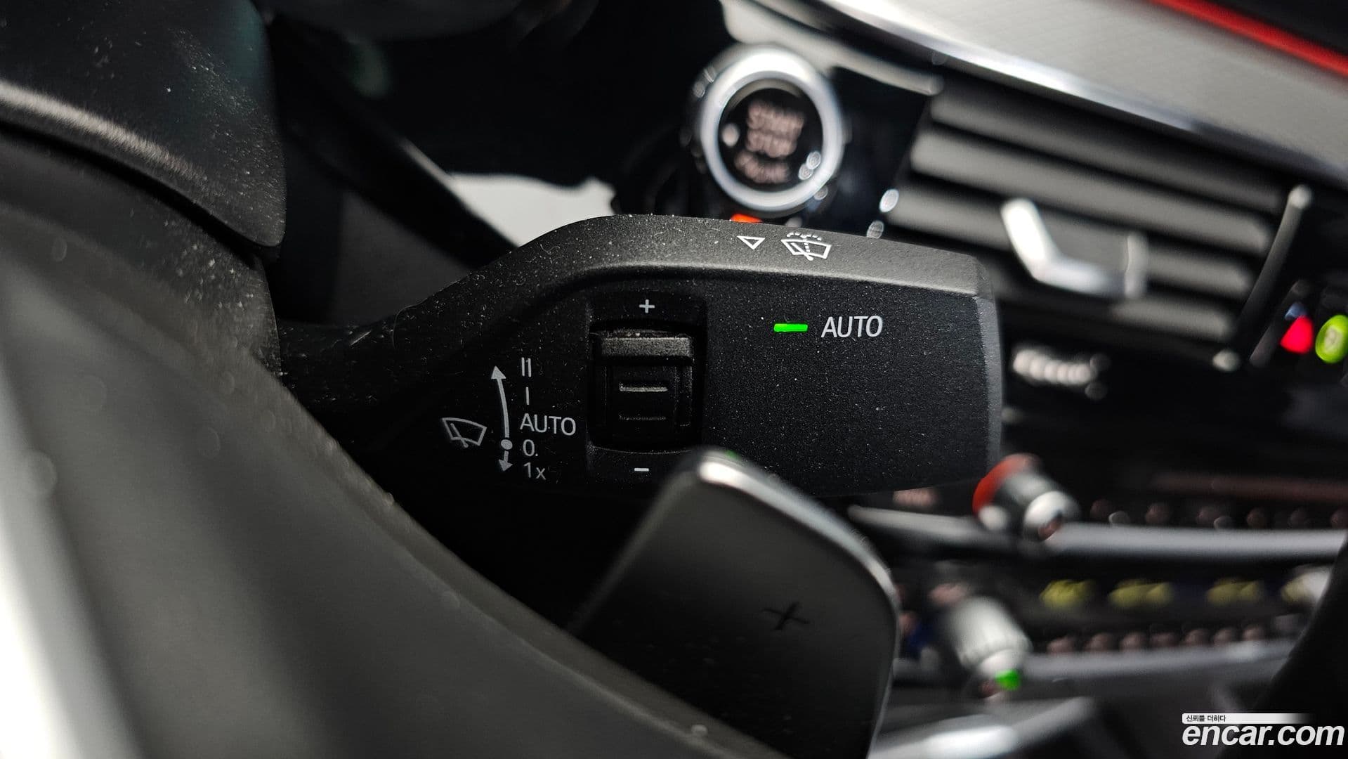 Main__Slider__Photo:5-Series BMW 2018.2-28