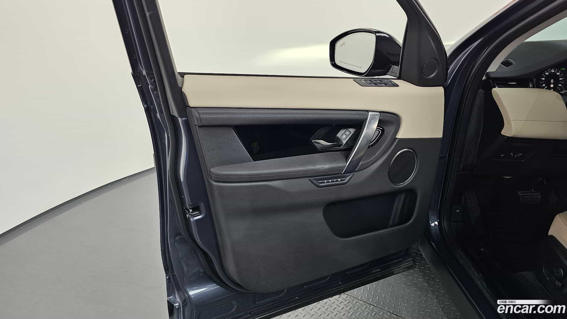 Discovery Sport Land Rover 2025.5-INNER-034