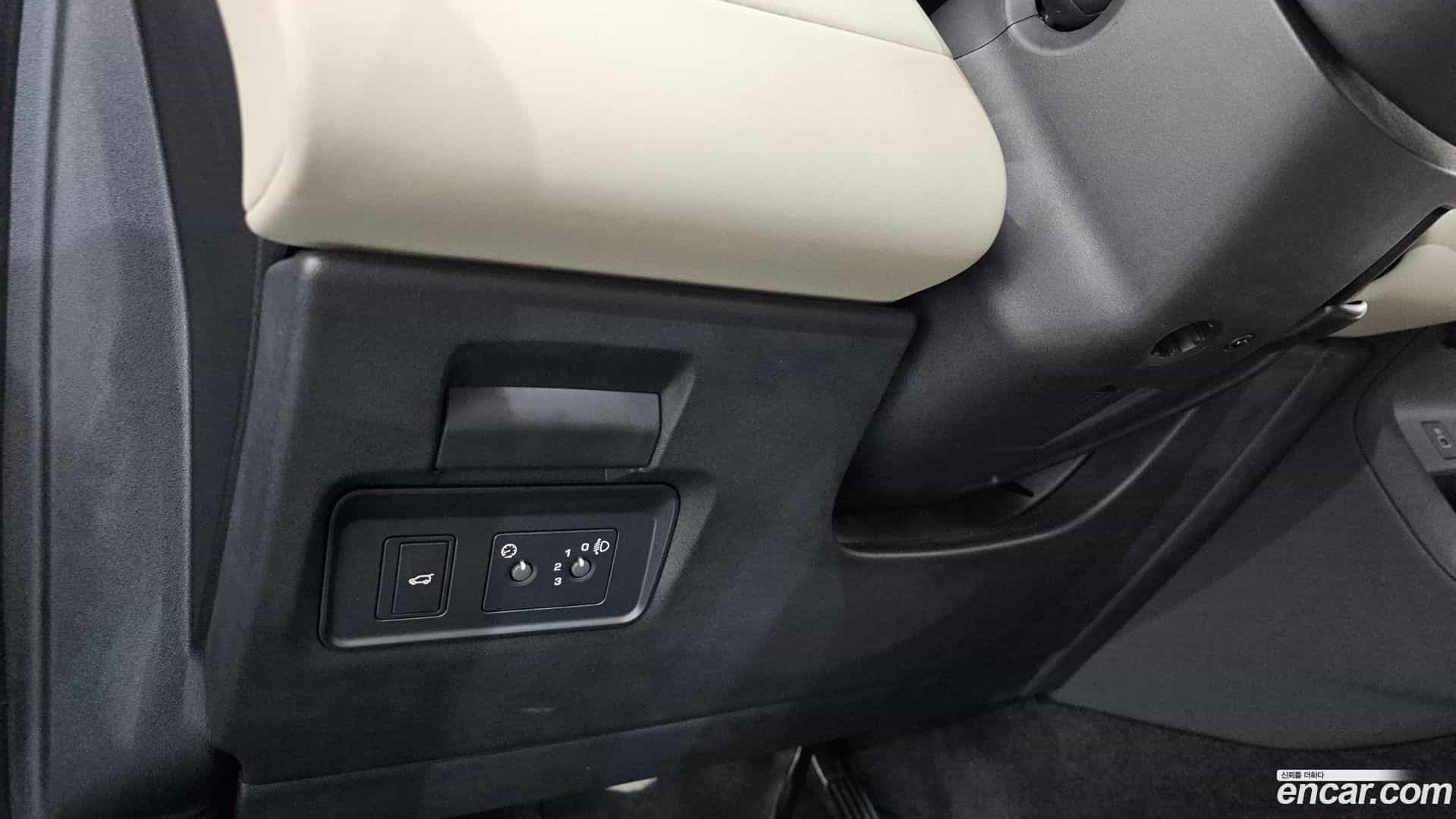 Discovery Sport Land Rover 2025.5-OPTION-042