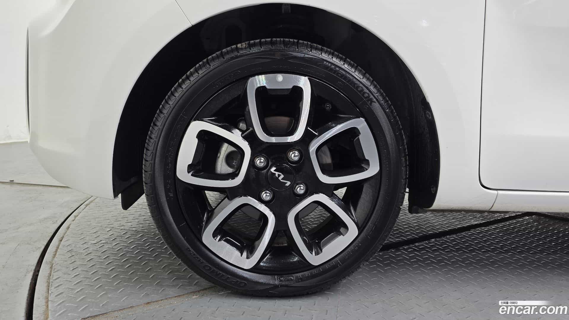 RAY Kia 2022.4-OUTER-005