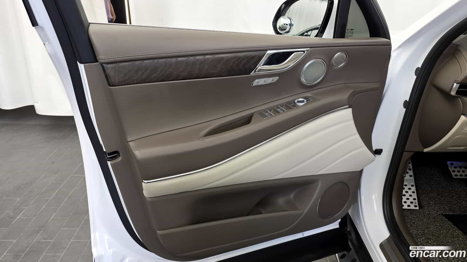 GV80 Genesis 2021.2-INNER-034