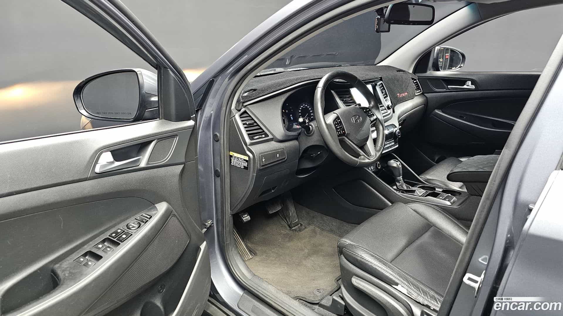 Tucson Hyundai 2017.0-INNER-010